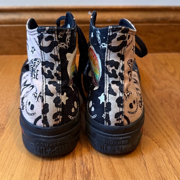 Converse Chuck Taylor All Star High Top Sneakers Butterfly Print Black/Pink 6.5 - Picture 4 of 13